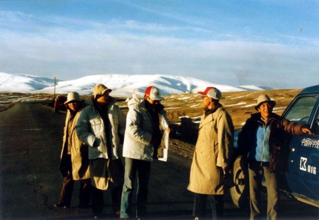 上世纪八十年代，我所组织科研人员赴西藏考察。